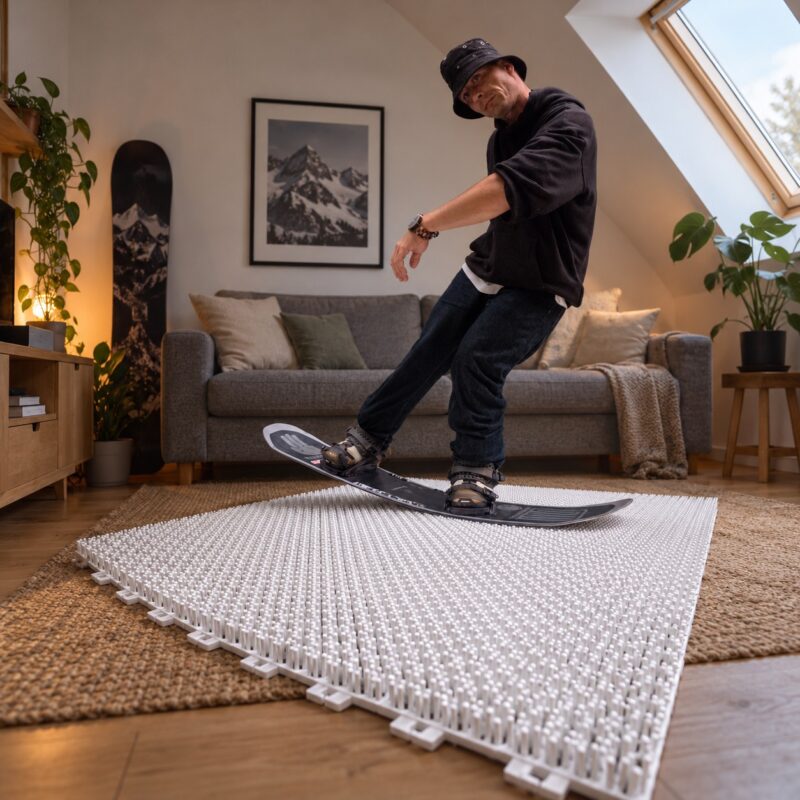 Switch SnowGrid butter training mat inside